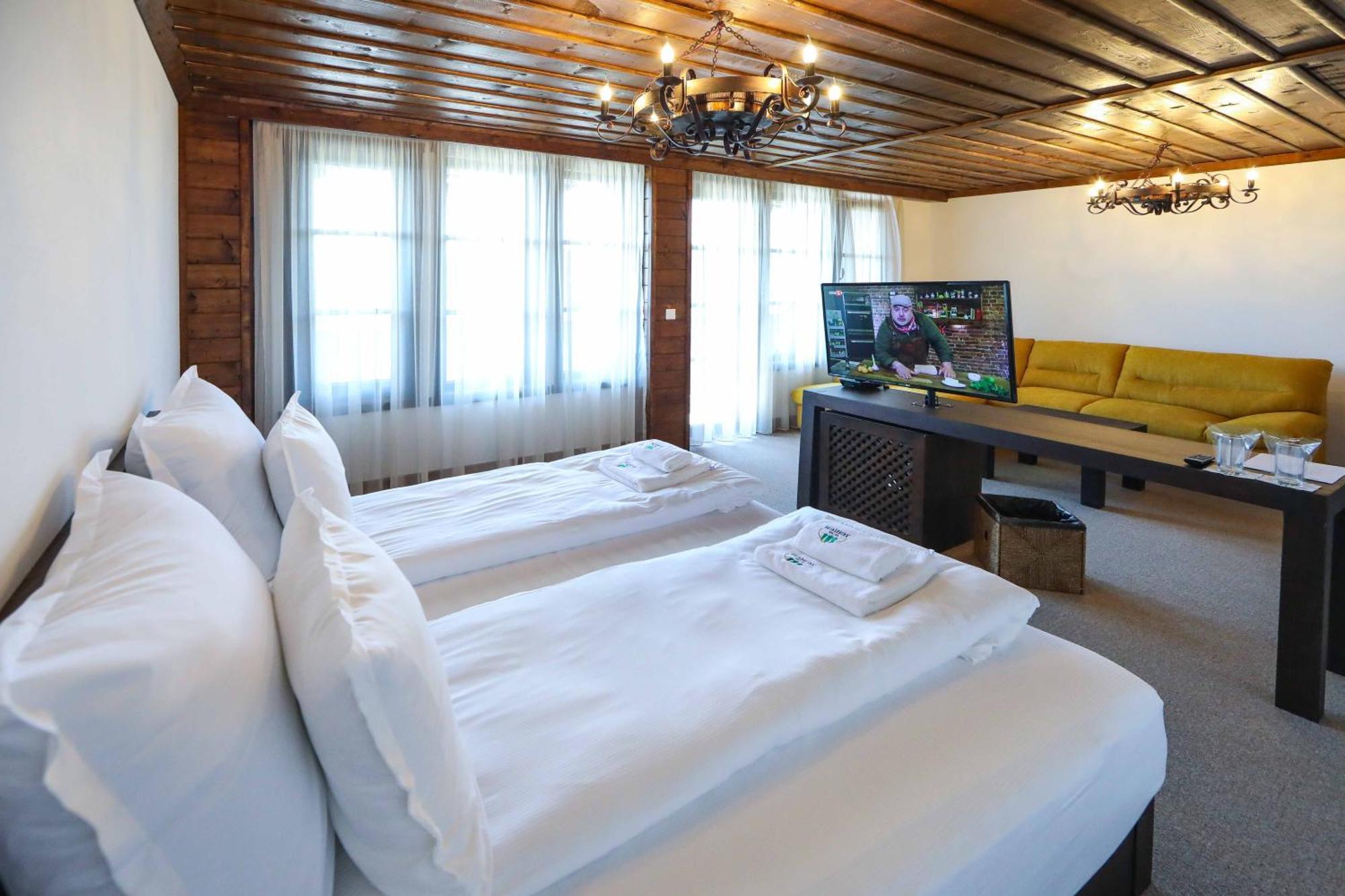 Hotel Leshten Habitación foto